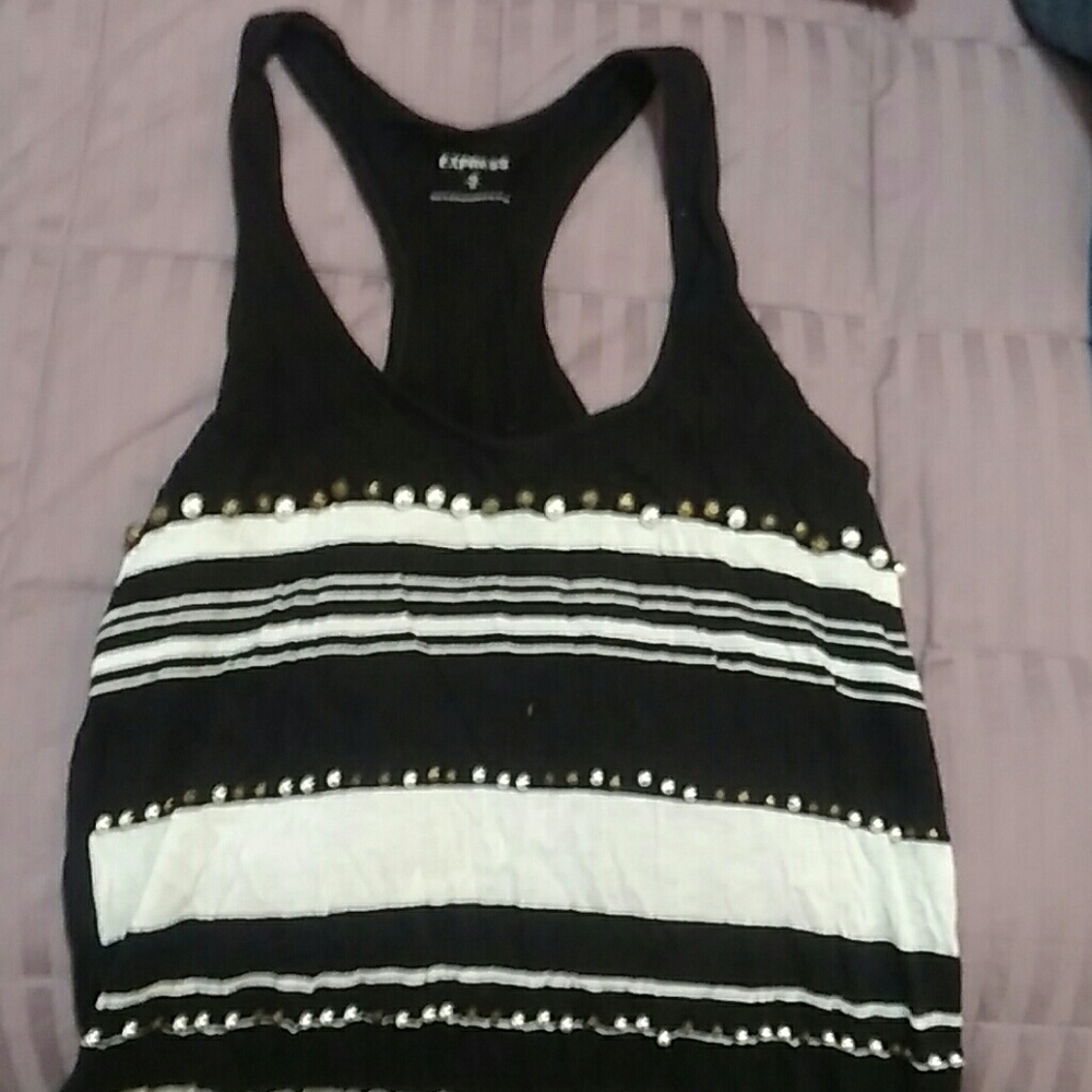 Tank top bundle - Picture 3 of 5
